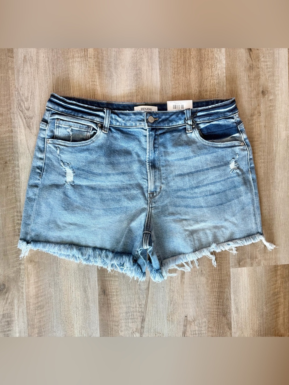 NWT Zenana Stretchy Distressed Denim Shorts Sz 2X